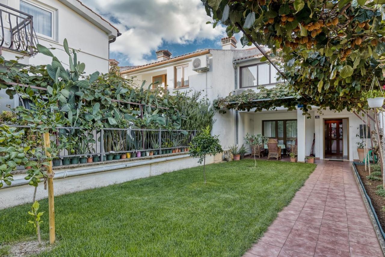 Apartment Lucijan Πόρετς Εξωτερικό φωτογραφία