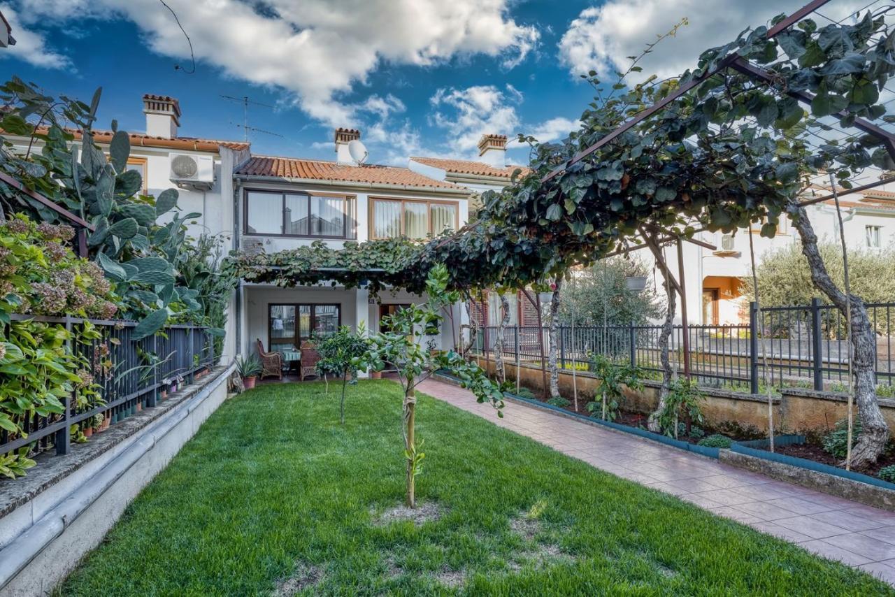Apartment Lucijan Πόρετς Εξωτερικό φωτογραφία