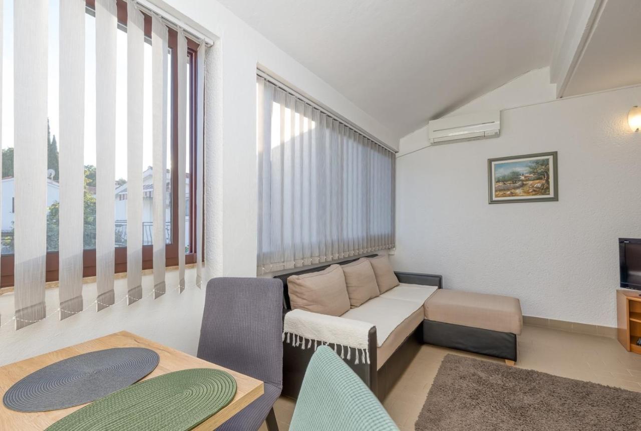 Apartment Lucijan Πόρετς Εξωτερικό φωτογραφία