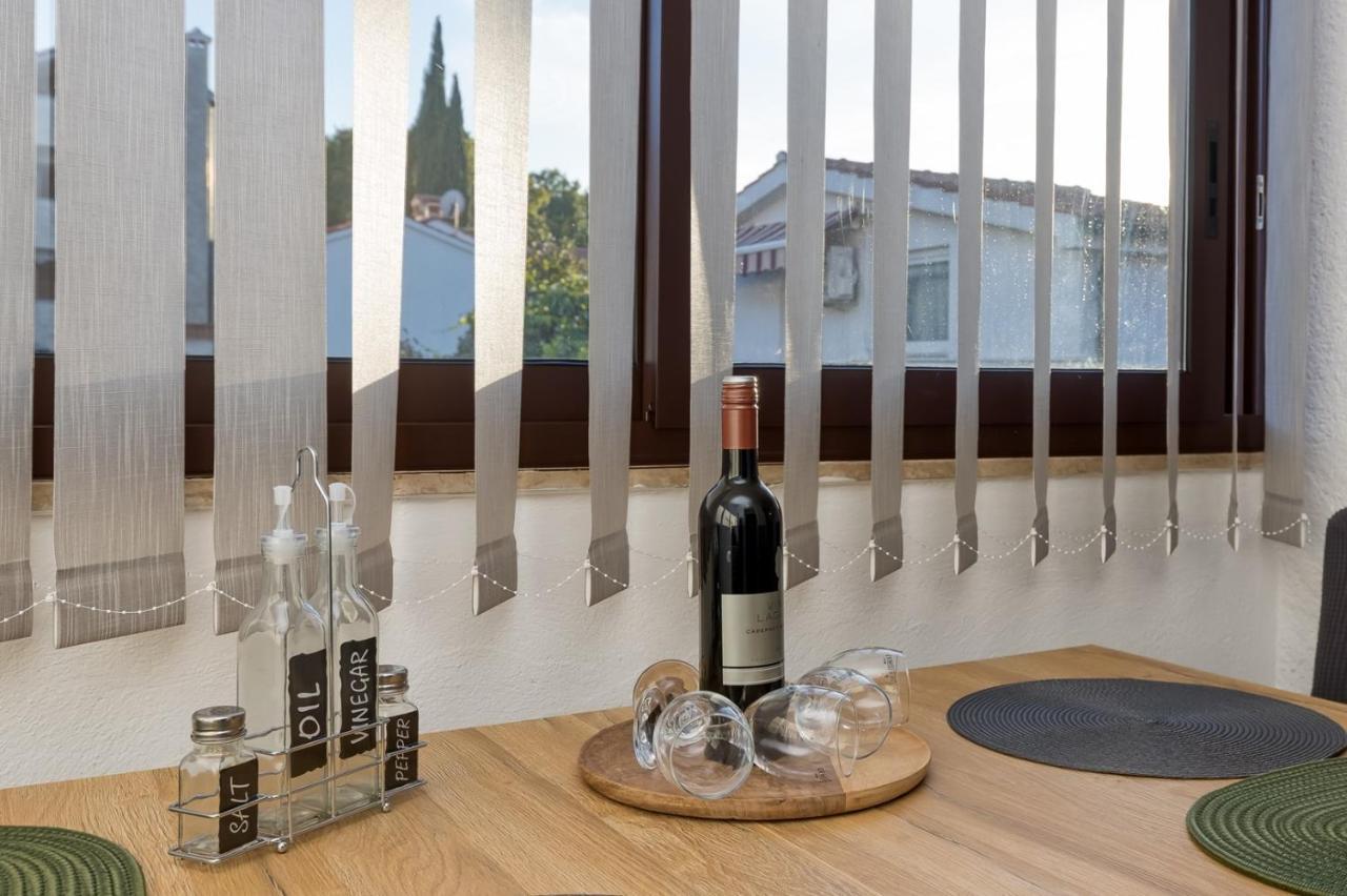 Apartment Lucijan Πόρετς Εξωτερικό φωτογραφία