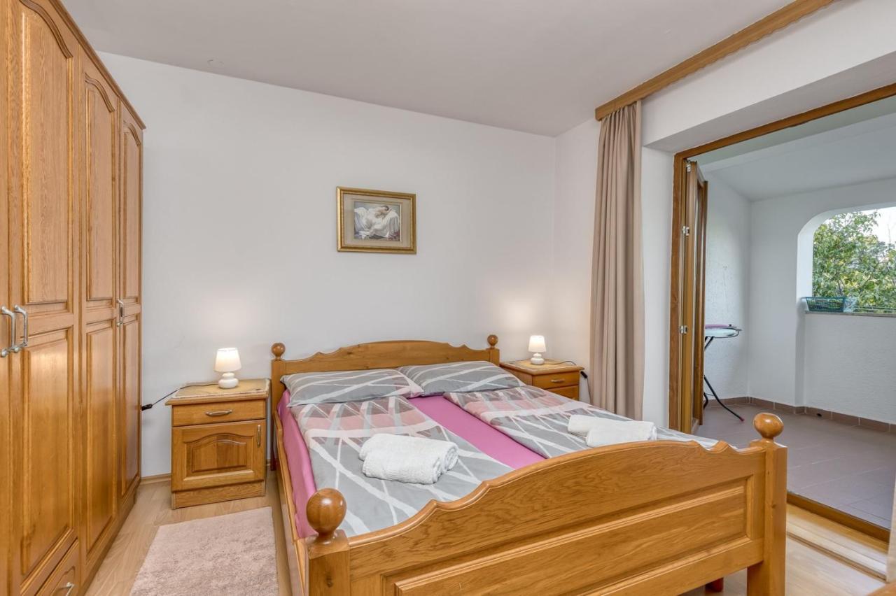 Apartment Lucijan Πόρετς Εξωτερικό φωτογραφία